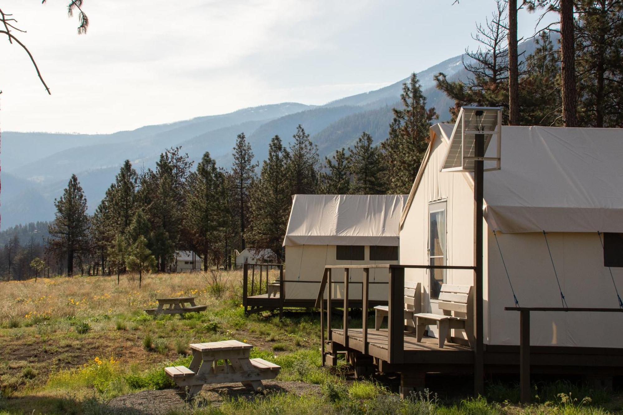 Kumsheen Rafting Resort Lytton Esterno foto