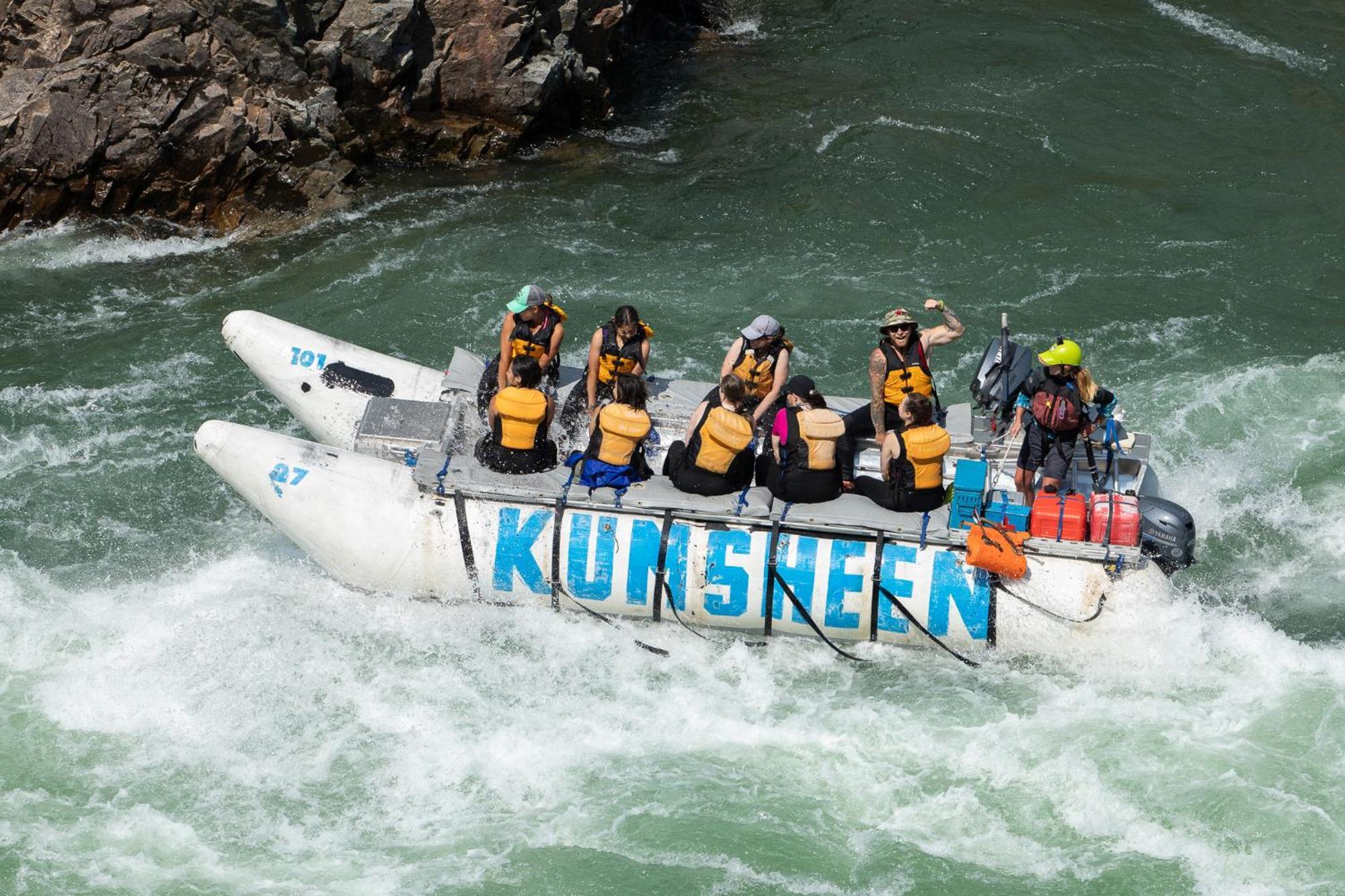 Kumsheen Rafting Resort Lytton Esterno foto