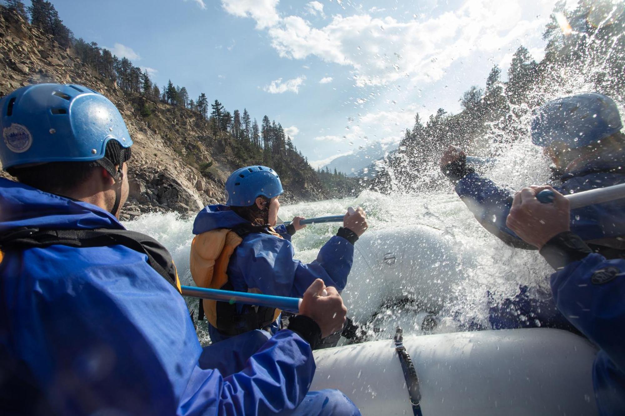 Kumsheen Rafting Resort Lytton Esterno foto